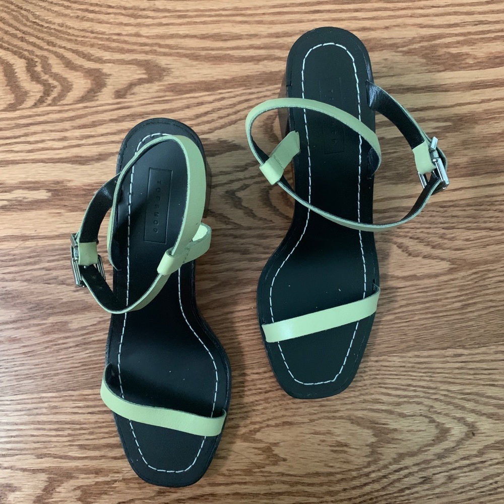 NWOT Topshop Green Strappy Sandals/Heels